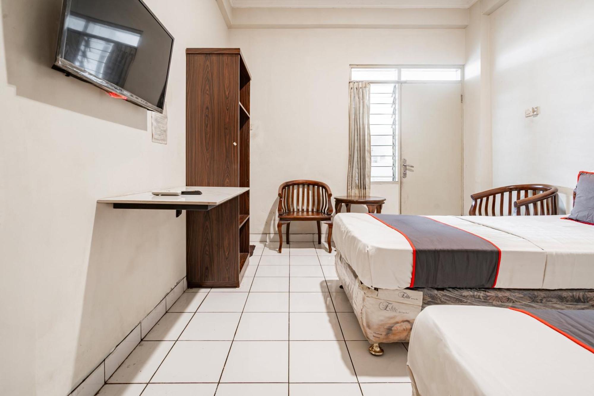 Collection O Hotel Sanira باندونج المظهر الخارجي الصورة