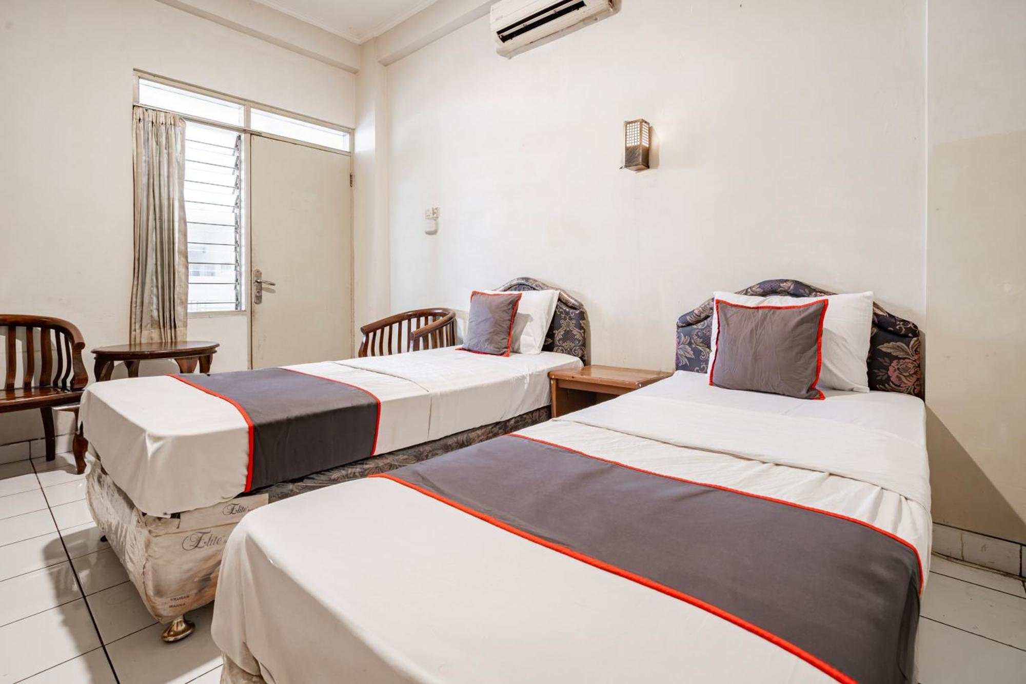 Collection O Hotel Sanira باندونج المظهر الخارجي الصورة